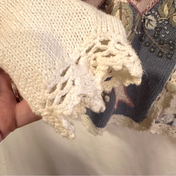 Shenanigans Vtg Cardigan Sweater Size L Embroidered Floral Crochet Trim Granny - Picture 7 of 10